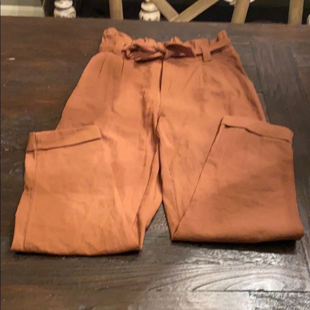 Kendall and Kylie paper bag waist pants small